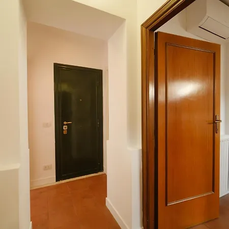 Apartment Juan's Trevi Buddyrent
